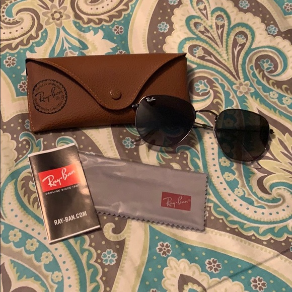 Ray-Ban Accessories - Gunmetal Hexagon Ray-Bans Ray-Ban Accessories - Gunmetal Hexagon Ray-Bans